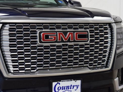 Used 2024 GMC Yukon Denali w/ Max Trailering Package AWD/4WD image 11