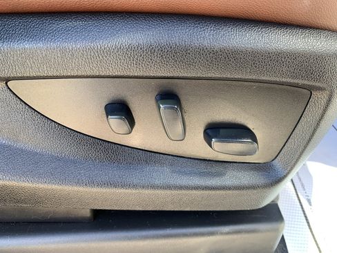 Used 2019 Chevrolet Tahoe Premier w/ Premier Plus Edition image 38