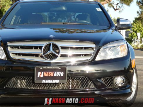 Used 2009 Mercedes-Benz C 300 Sedan image 14