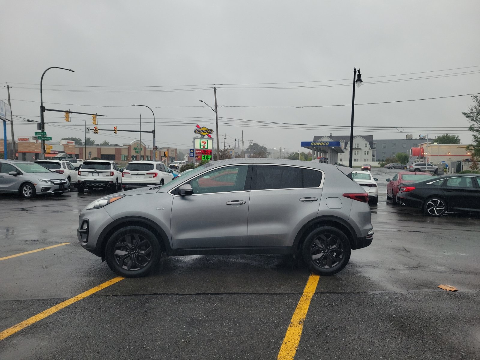 Used 2022 Kia Sportage LX w/ LX AWD Value Edition Package image 2