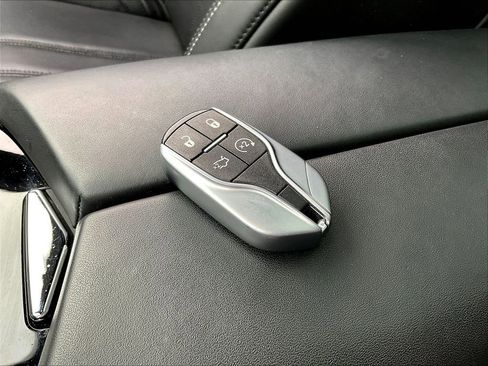 Used 2022 Maserati Levante Modena AWD/4WD image 34