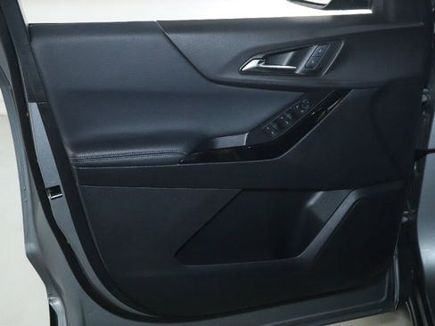 Used 2025 Chevrolet Equinox LT image 15