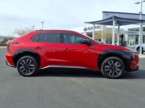 New 2026 Subaru Solterra AWD/4WD image 7