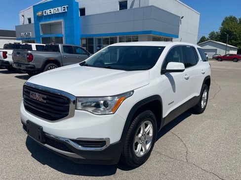 Used 2019 GMC Acadia SLE w/ LPO, Floor Liner Package FWD image 2