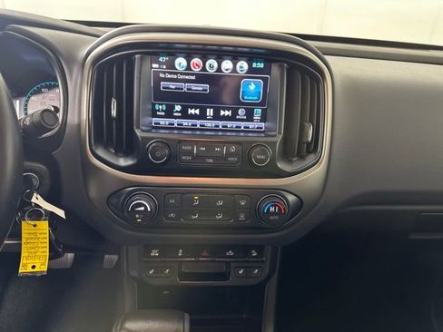 Used 2018 Chevrolet Colorado Z71 w/ Centennial Edition image 21