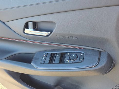 New 2027 Nissan Sentra SR w/ Floor Mat Package FWD image 26