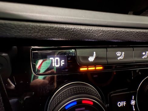 Used 2023 Volkswagen Jetta SE image 23