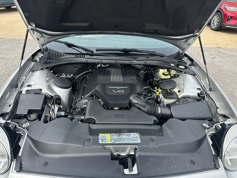 Used 2004 Ford Thunderbird RWD image 25