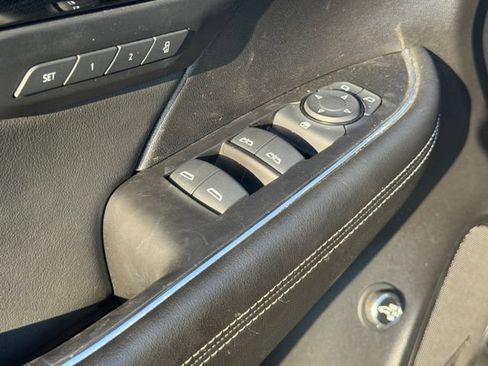 Used 2023 Buick Envision Essence w/ Sport Touring Package AWD/4WD image 21