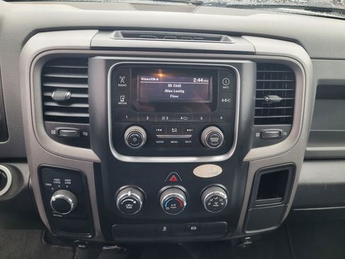 Used 2018 RAM 2500 Tradesman w/ Chrome Appearance Group image 9