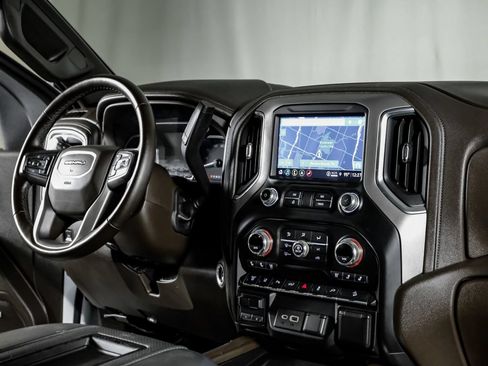 Used 2022 GMC Sierra 2500 Denali w/ Denali Ultimate Package AWD/4WD image 23