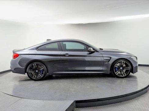 Used 2016 BMW M4 Coupe image 8