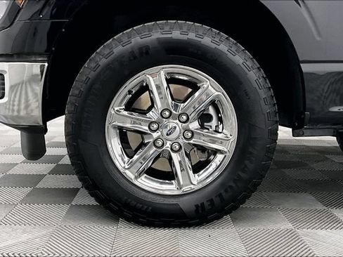 Used 2025 Ford F150 XLT w/ Equipment Group 301A Standard AWD/4WD image 9