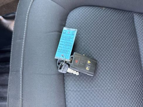 Used 2022 Chevrolet Colorado LT w/ Fleet Safety Package RWD image 33
