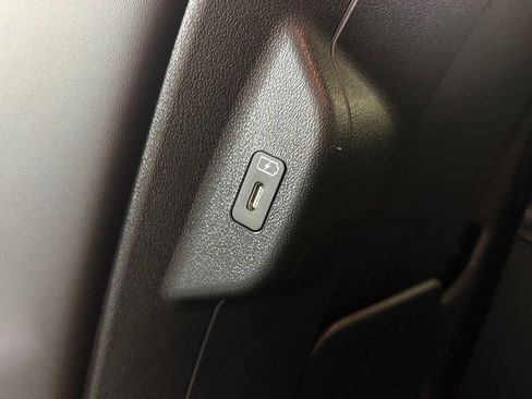 New 2026 Kia Niro EX FWD image 35