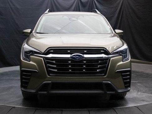 Used 2024 Subaru Ascent Premium w/ Convenience Package image 4