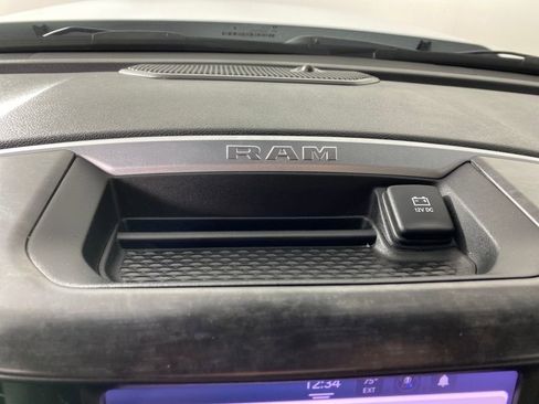 Used 2024 RAM 3500 Big Horn image 24