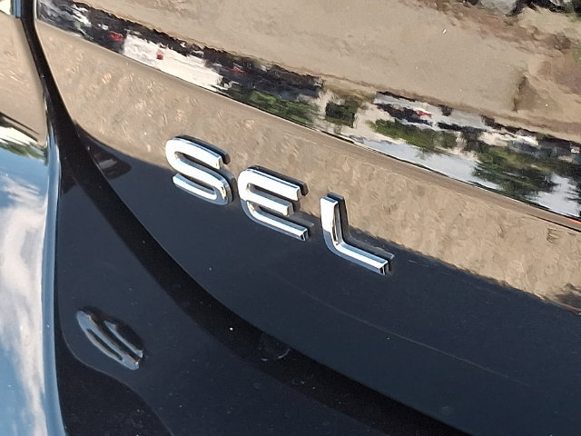 Certified 2025 Volkswagen Taos SEL AWD/4WD image 31
