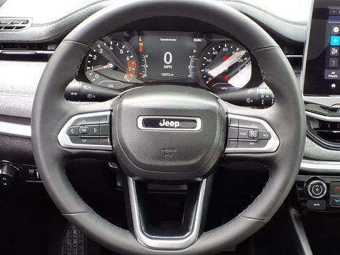 Certified 2023 Jeep Compass Latitude w/ Sun and Sound Group image 23