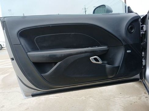 Used 2016 Dodge Challenger SXT Plus image 13