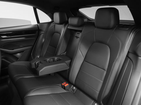 Certified 2025 Porsche Macan 4 Electric image 39