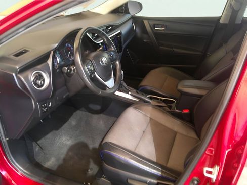 Used 2017 Toyota Corolla SE image 10