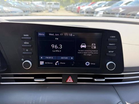 Certified 2023 Hyundai Elantra SE FWD image 26