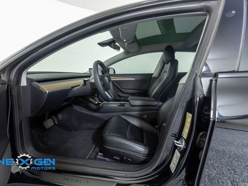 Used 2022 Tesla Model 3 Long Range AWD/4WD image 11