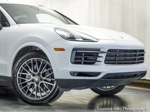 Used 2019 Porsche Cayenne AWD/4WD image 2