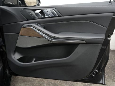 Used 2020 BMW X7 xDrive40i w/ Premium Package image 45