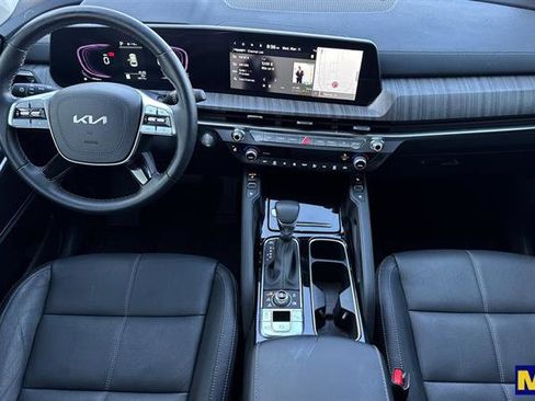 Used 2025 Kia Telluride EX image 15