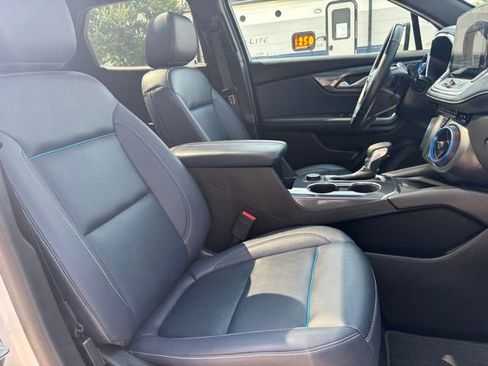 Certified 2023 Chevrolet Blazer RS w/ Driver Confidence II Package image 35