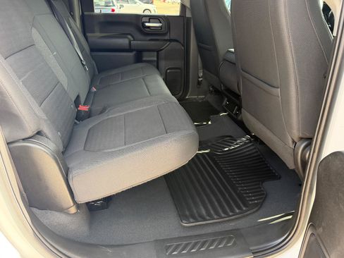 Used 2022 Chevrolet Silverado 2500 Custom w/ Custom Convenience Package AWD/4WD image 25