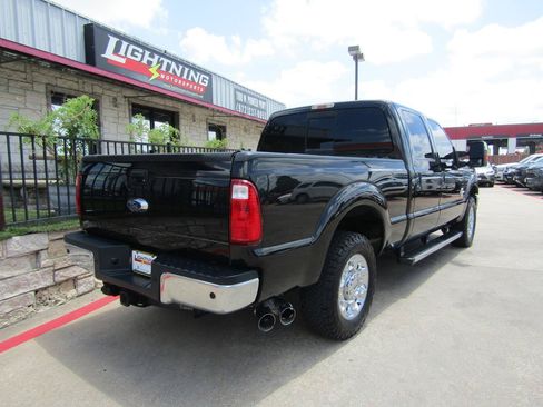 Used 2015 Ford F250 Lariat w/ Chrome Package RWD image 4