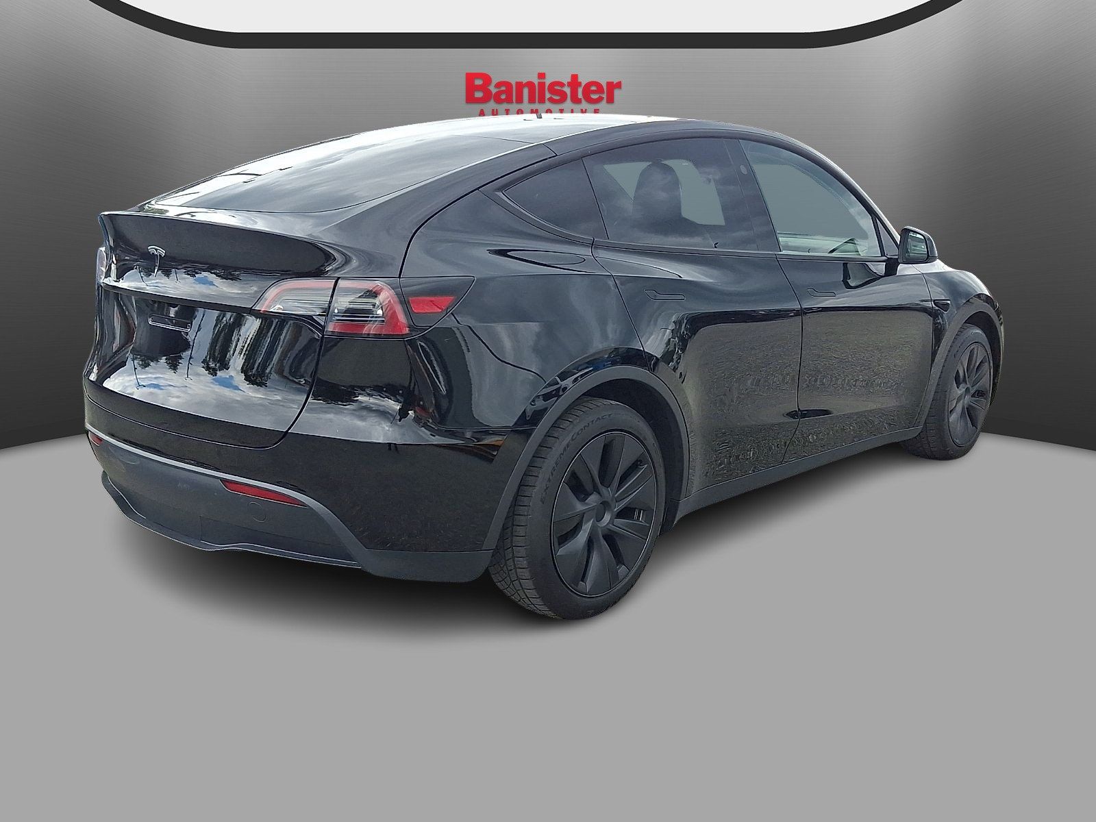 Used 2024 Tesla Model Y Long Range AWD/4WD image 4