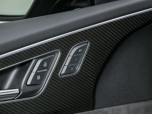 Used 2022 Audi RS Q8 AWD/4WD image 19