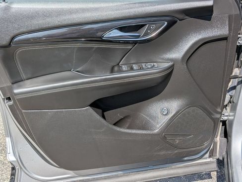 Used 2023 Buick Envision Preferred AWD/4WD image 18