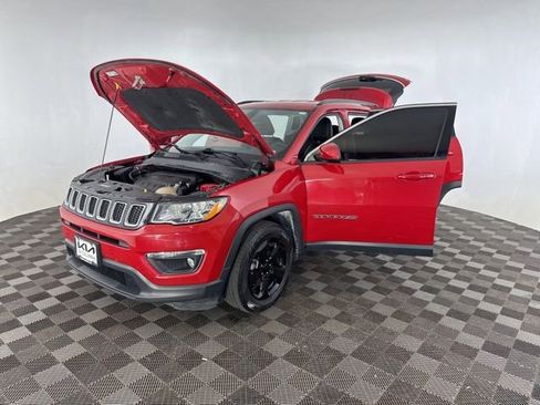 Used 2021 Jeep Compass Latitude w/ Convenience Group image 12