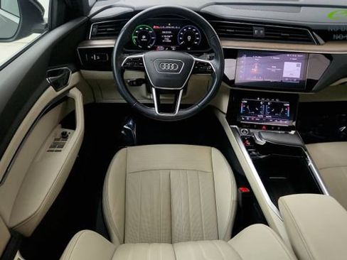 Used 2024 Audi Q8 e-tron Premium Plus w/ Premium Plus Package AWD/4WD image 54