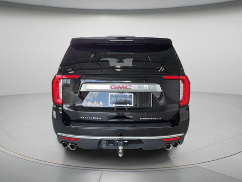 Used 2022 GMC Yukon XL Denali RWD image 4