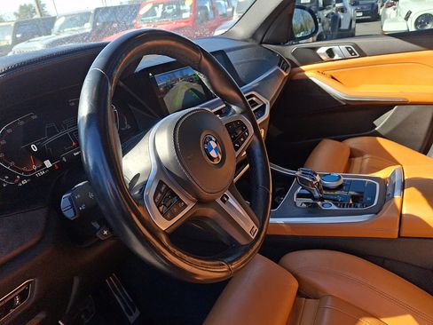 Used 2022 BMW X5 sDrive40i w/ M Sport Package image 25