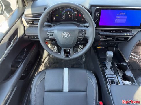 Certified 2025 Toyota Camry SE image 16