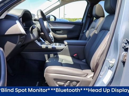 Used 2025 MAZDA CX-70 Plug-In Hybrid w/ Premium Pkg image 8