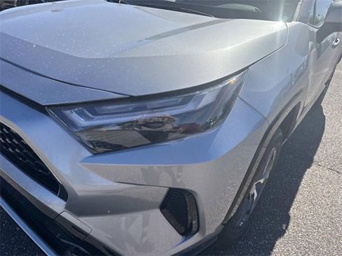 New 2025 Toyota RAV4 SE image 10
