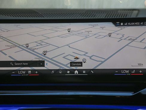 Used 2025 BMW i5 eDrive40i w/ M Sport Package image 11