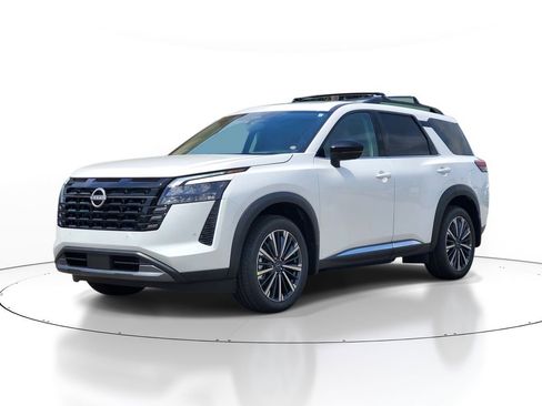 New 2026 Nissan Pathfinder Platinum AWD/4WD image 2