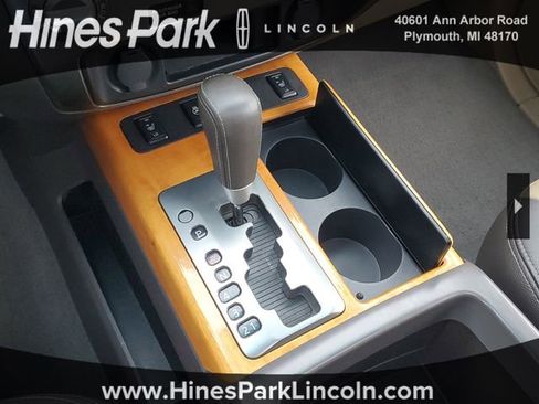 Used 2013 Nissan Armada Platinum w/ Platinum Reserve Pkg image 25