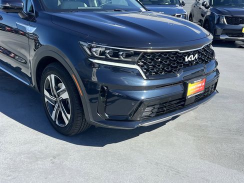 Certified 2024 Kia Sorento SX Prestige image 10