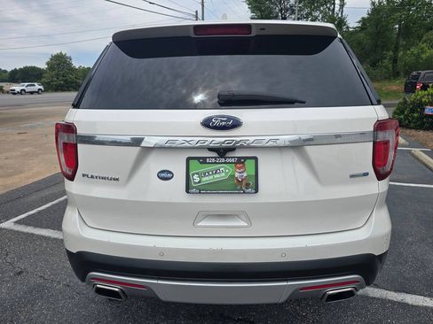 Used 2016 Ford Explorer Platinum AWD/4WD image 5