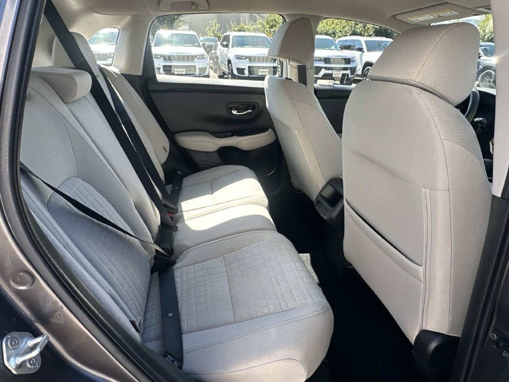 Used 2023 Honda HR-V LX image 14